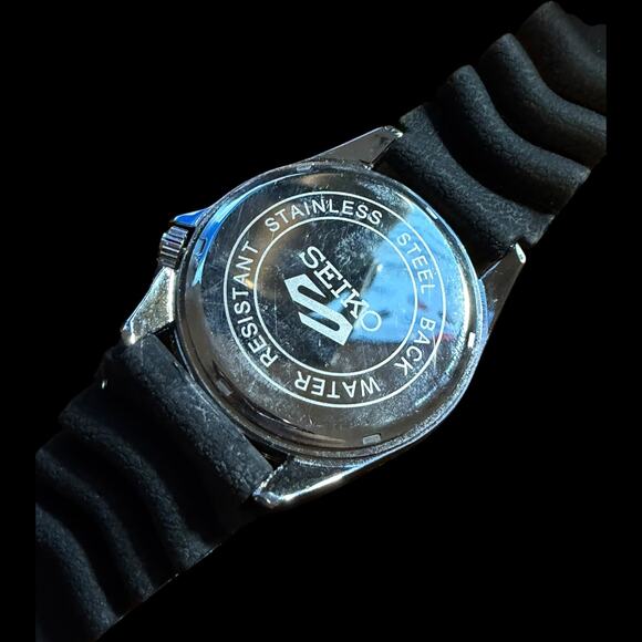 Seiko 5 Sports Automatic Dive Style Watch Red Special Dial Black Rubber Strap